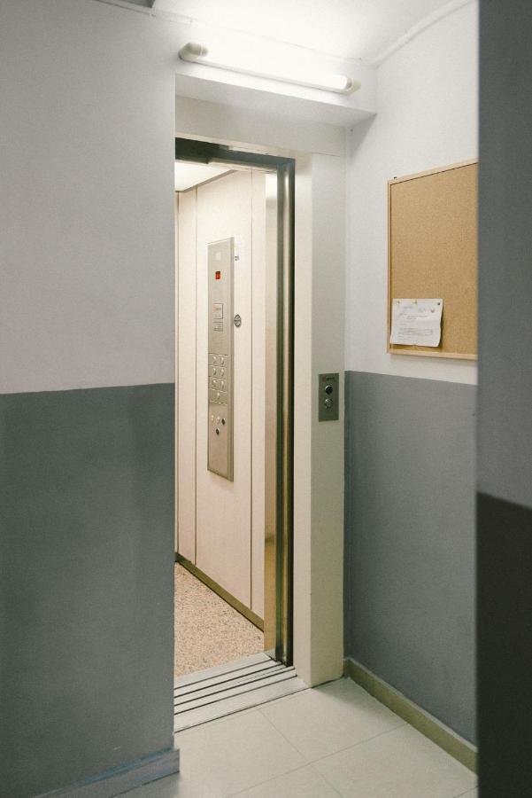 Brummell Apartments Montjuic Barcelona Exterior photo
